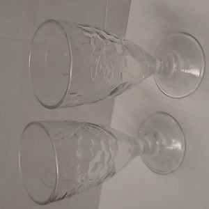 H56: Set of 2 Vintage Arcoroc France Clear Molded Embossed Fruit Design Goblets